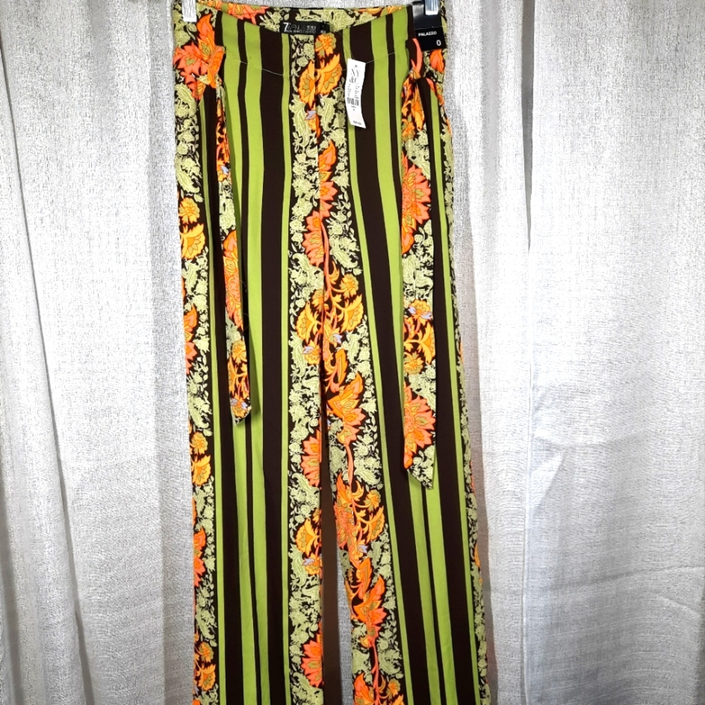 093 New York and Company Palazzo Pants size 0 Green and Brown